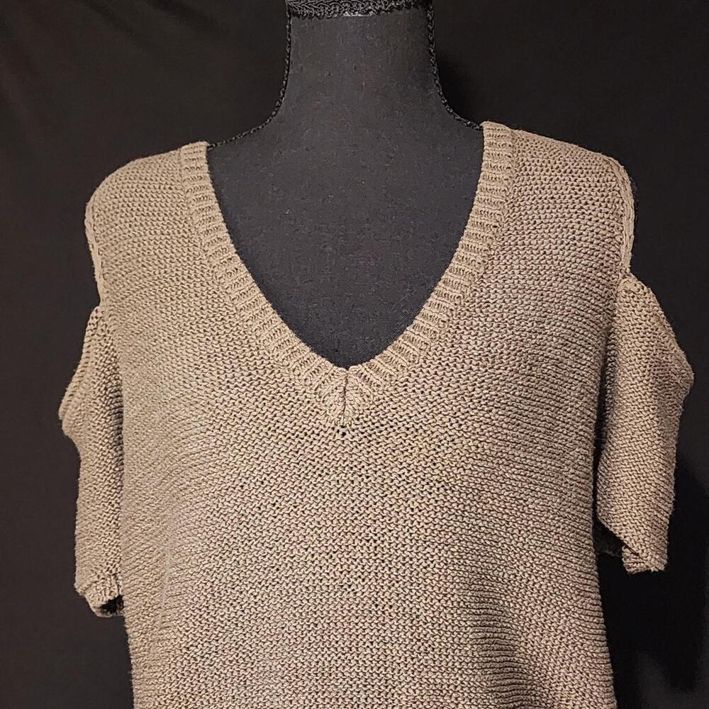 Tan fringe sweater with a boho vibe - Picture 6 of 8
